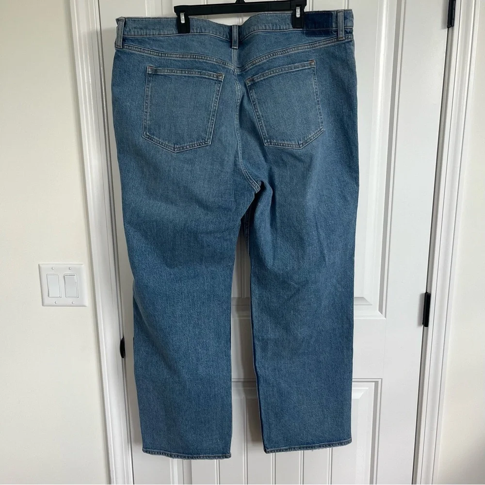 Abercrombie and Fitch 90s Relaxed Jean High‎ Rise 36 medium denim NWT